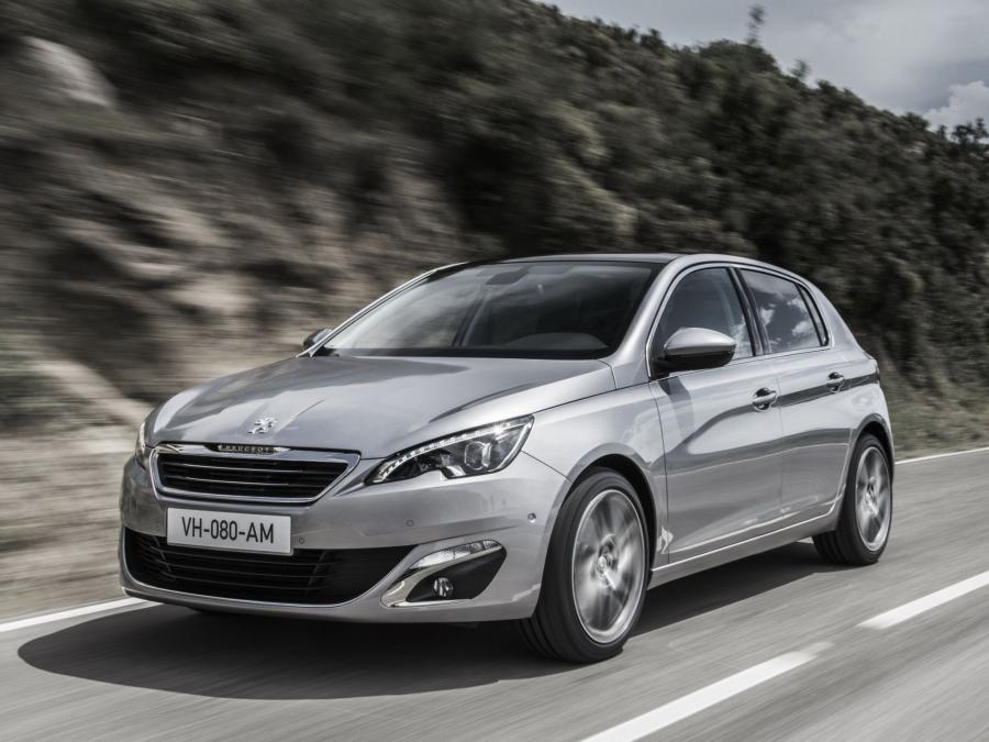  Peugeot 308 2013 года  (фото 35 из 47)